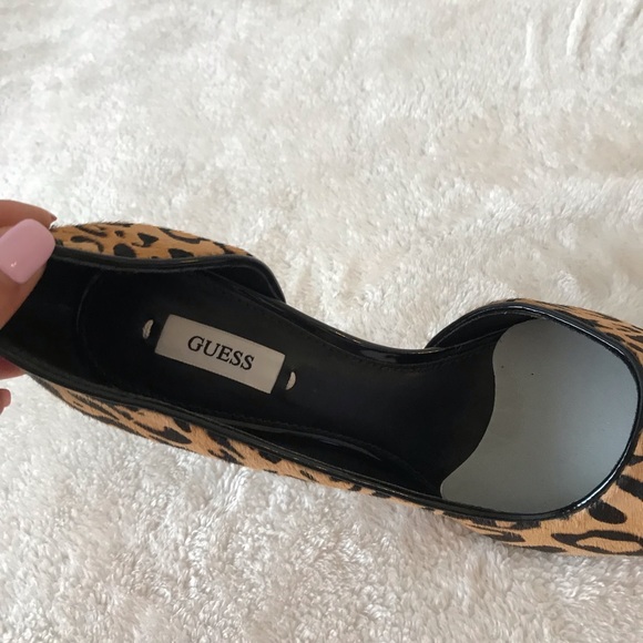 Guess Leopard Heels Size 6 - Picture 3 of 11
